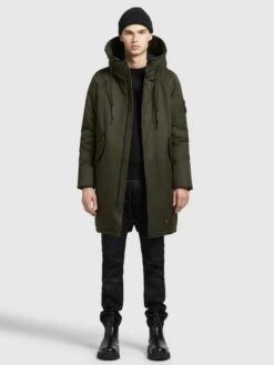 Khujo -Khujo b90e77ddc6b5e8c44e2dc023dabaab85